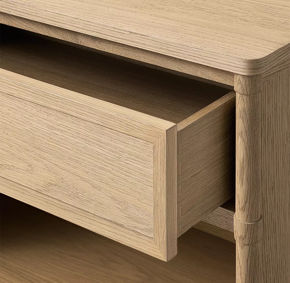 Inside the drawer dentro del cajón