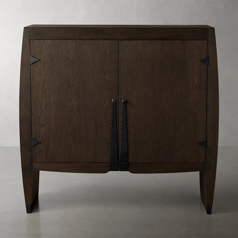 Oak artístico - Gabinete de acento de acabado con diseño arqueado