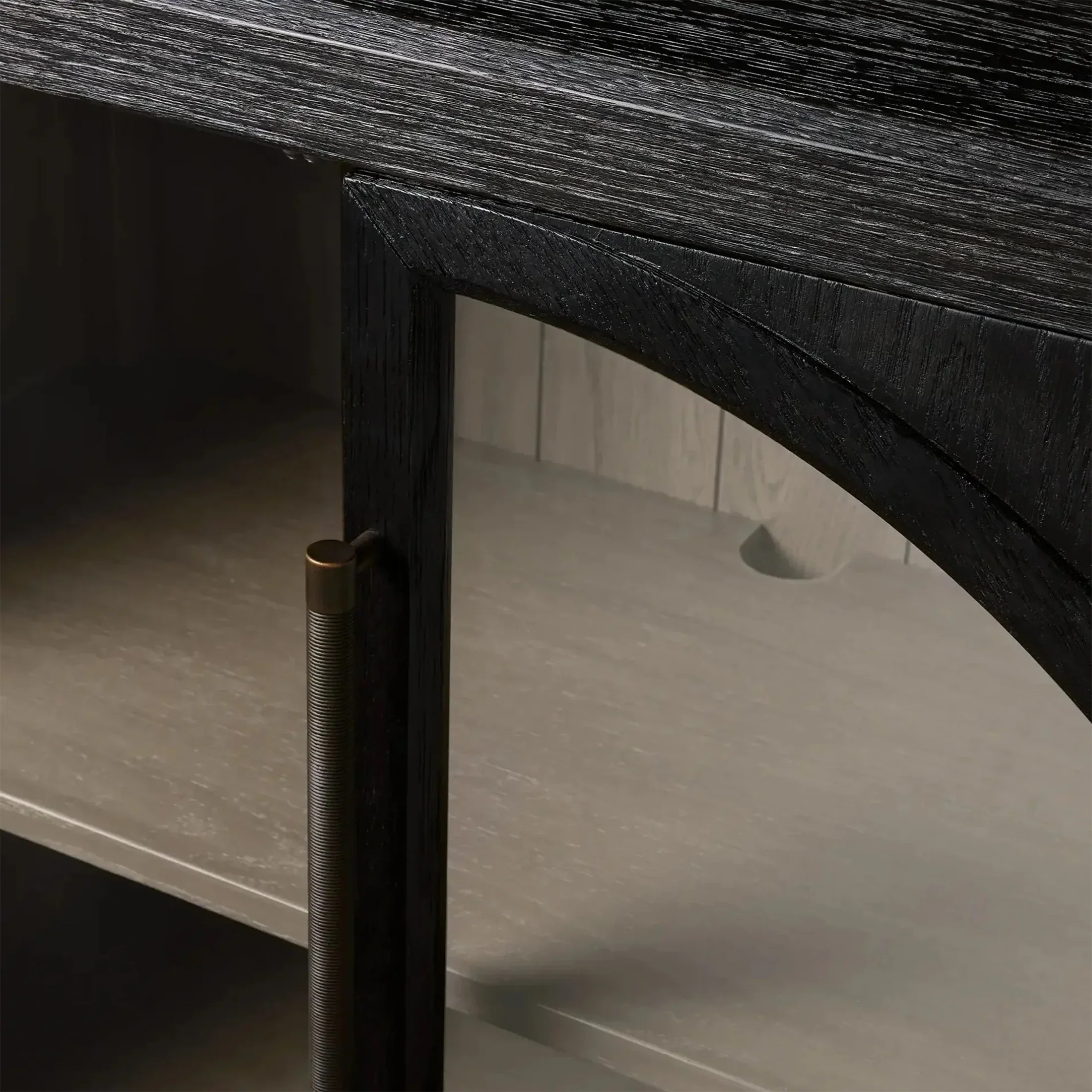 Bajo - perfil de vidrio negro - gabinete delantero