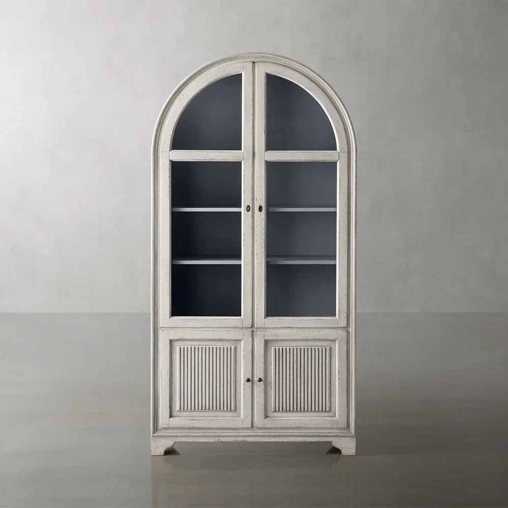 Gabinete de vidrio de arco de roble de roble blanco
