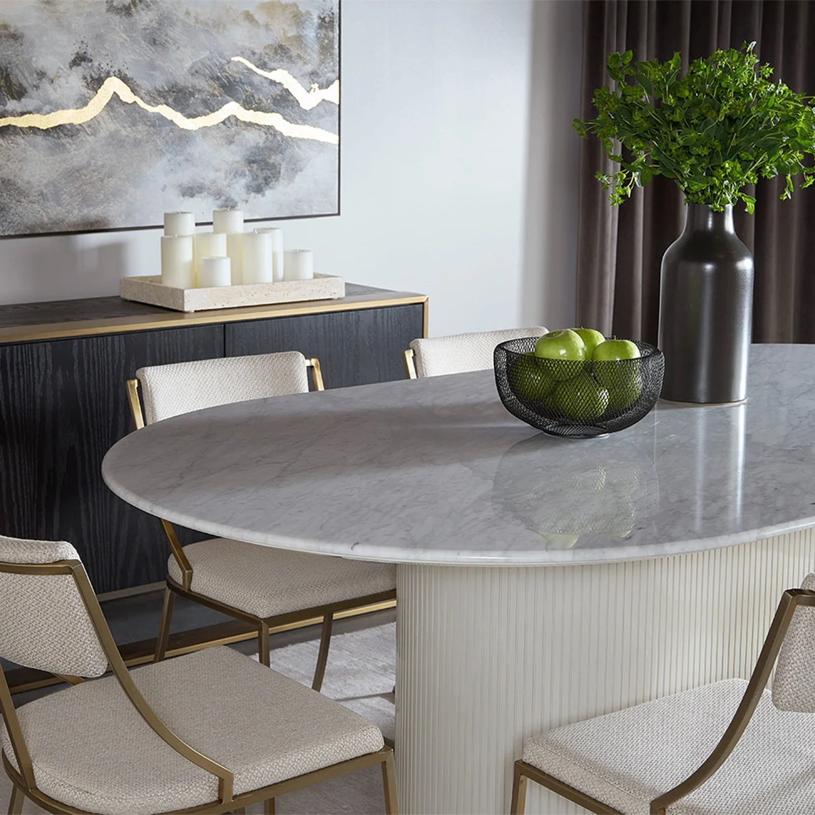 Mesa ovalada de Finnley Sleekmarble