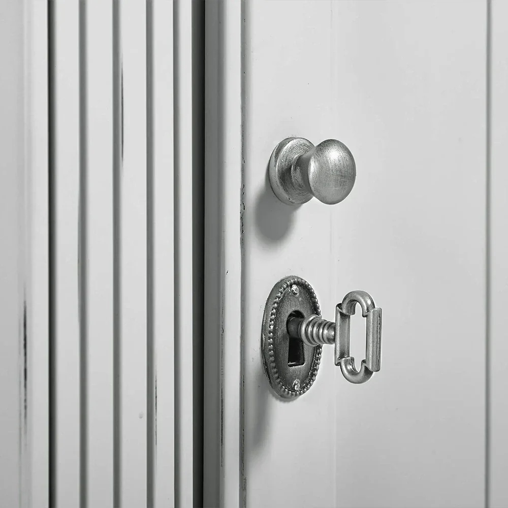 Gabinete de pantalla modular triple