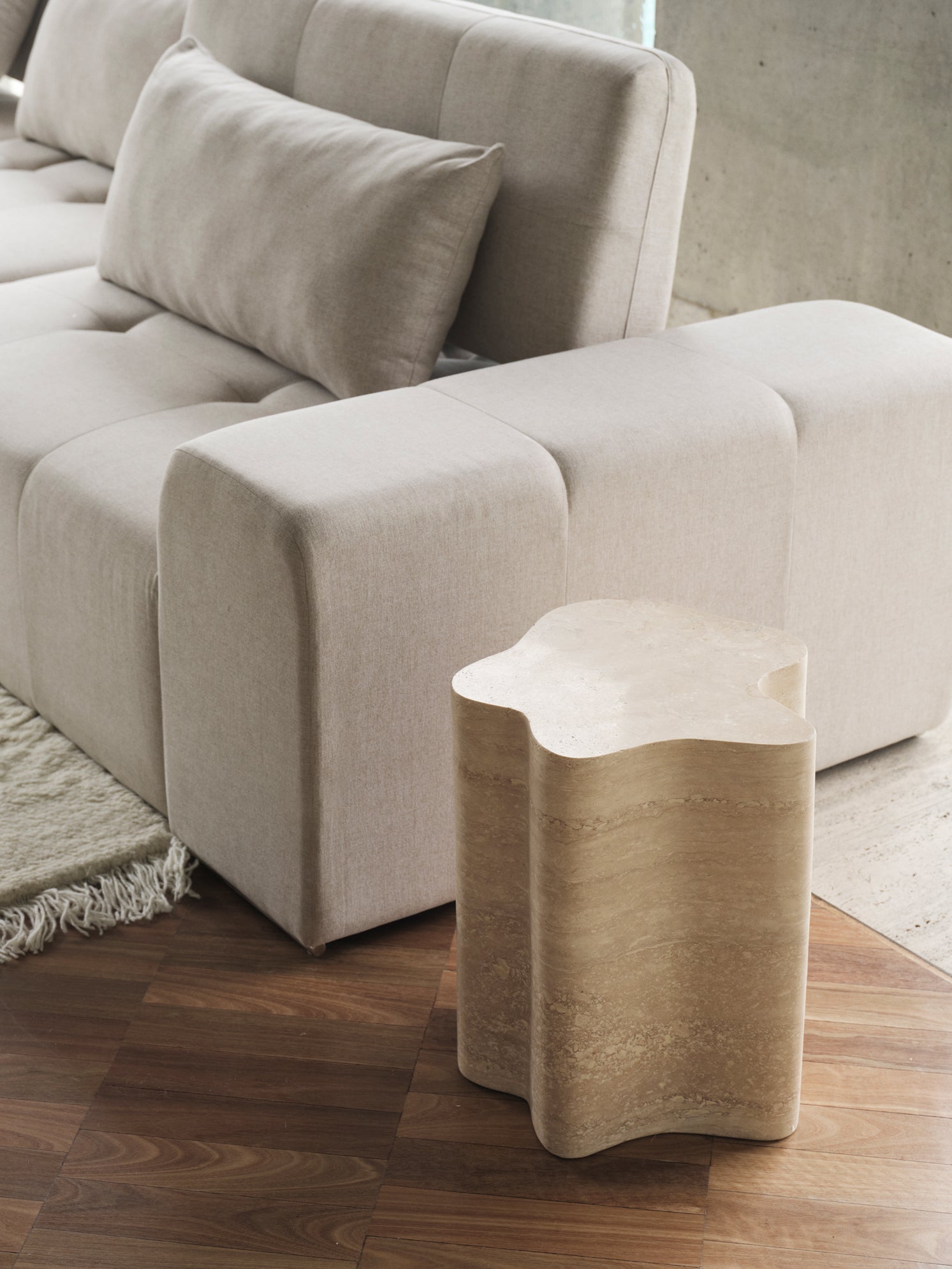 Mesa lateral de corteza de árbol