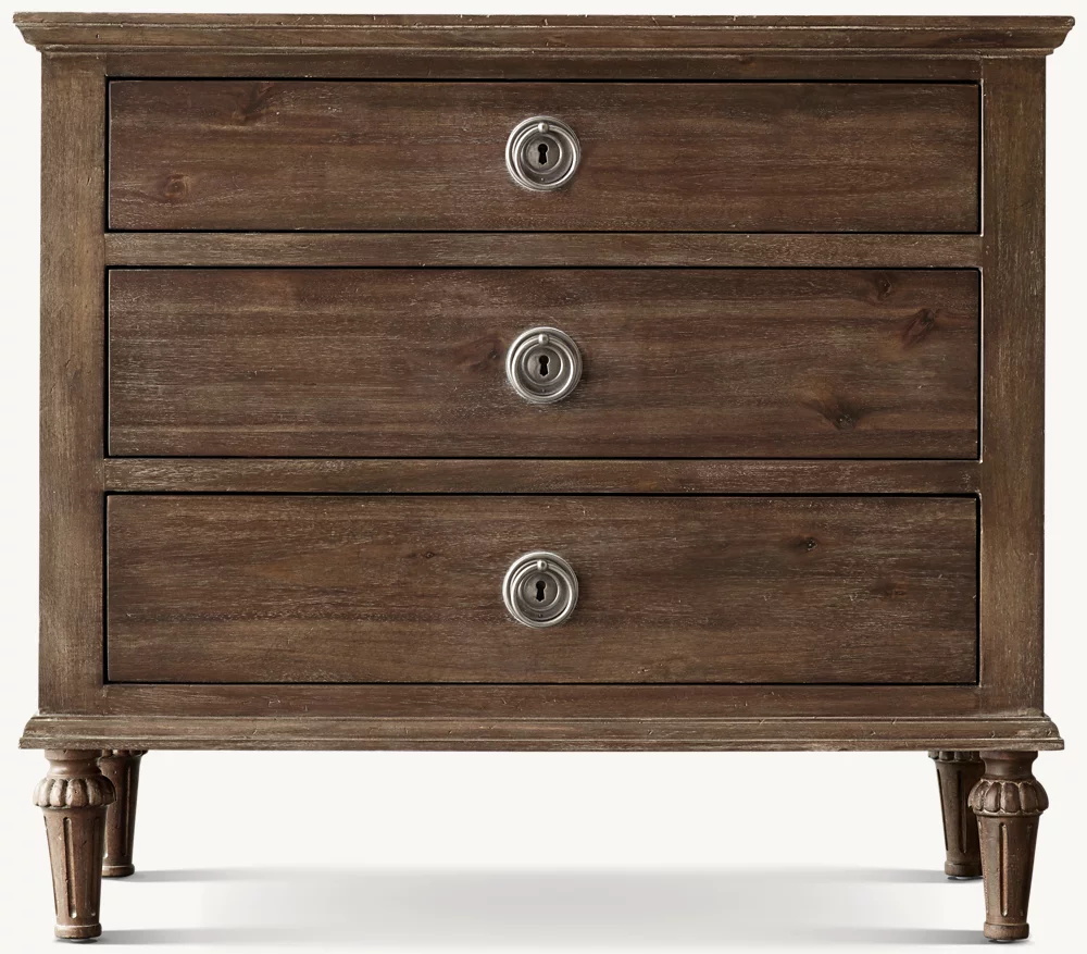 Rattan y madera cerrada de noche