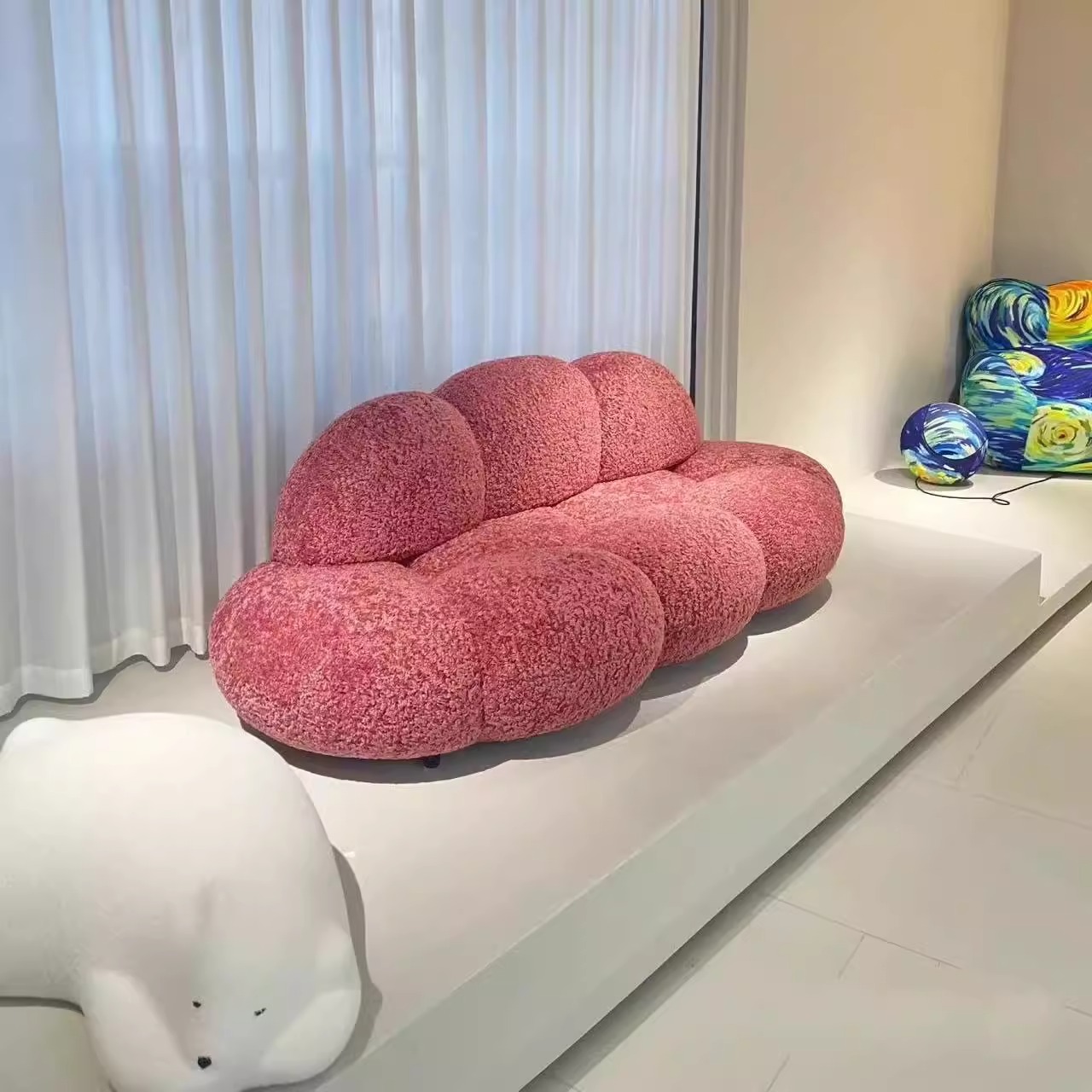 Sofá de lana de alpaca en forma de nube