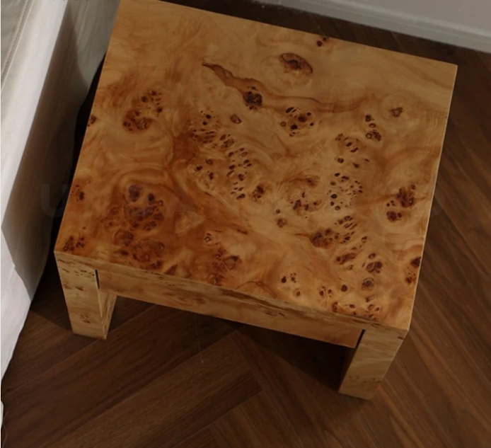 Mesa lateral de madera maciza estilo wabi-sabi