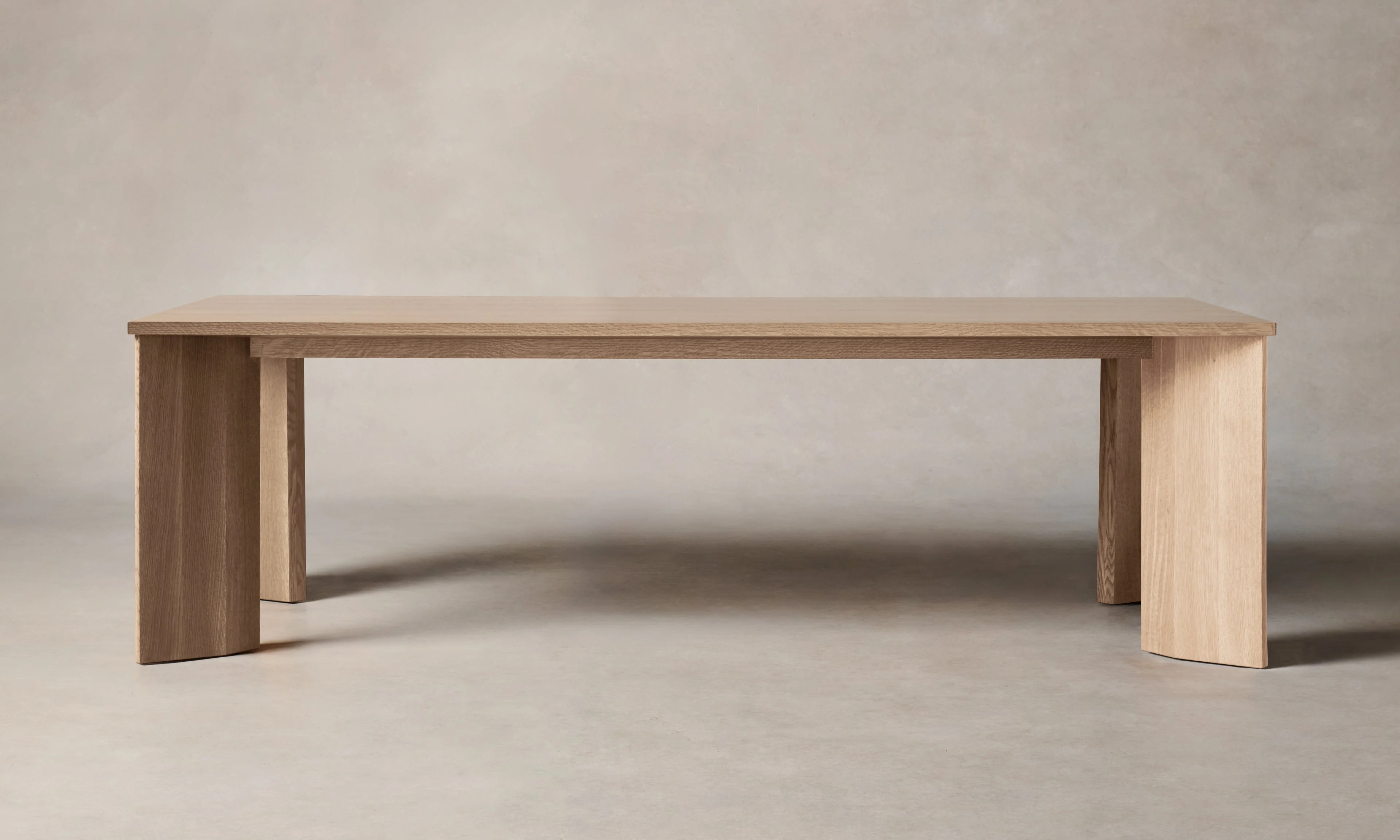 Mesa de comedor rectangular de Oak Finnley