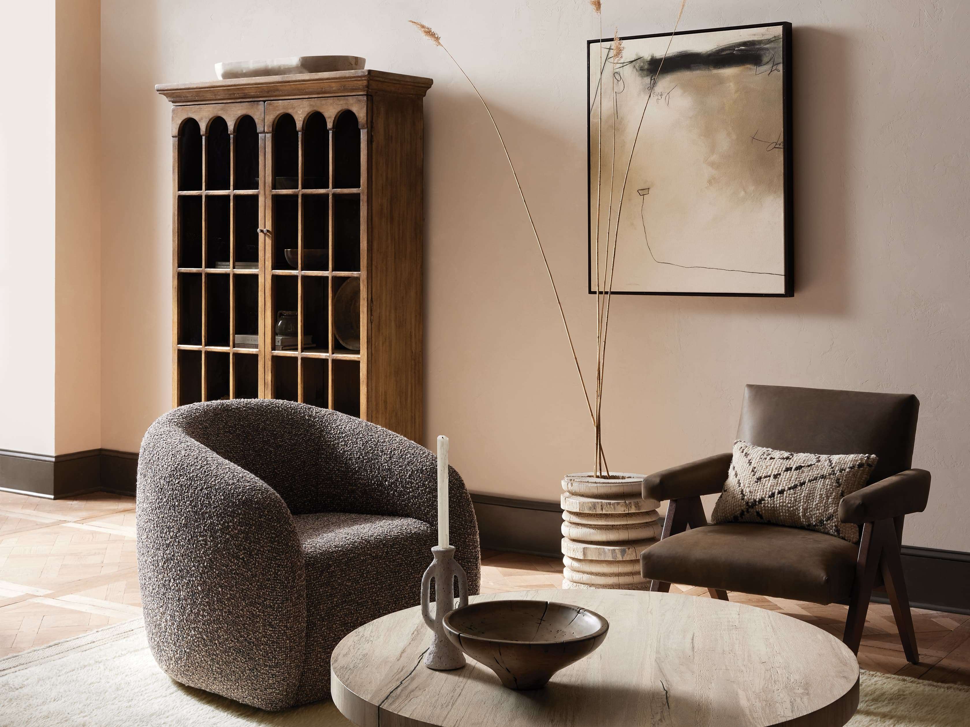 Gabinete de almacenamiento de ventanas de arco clásico