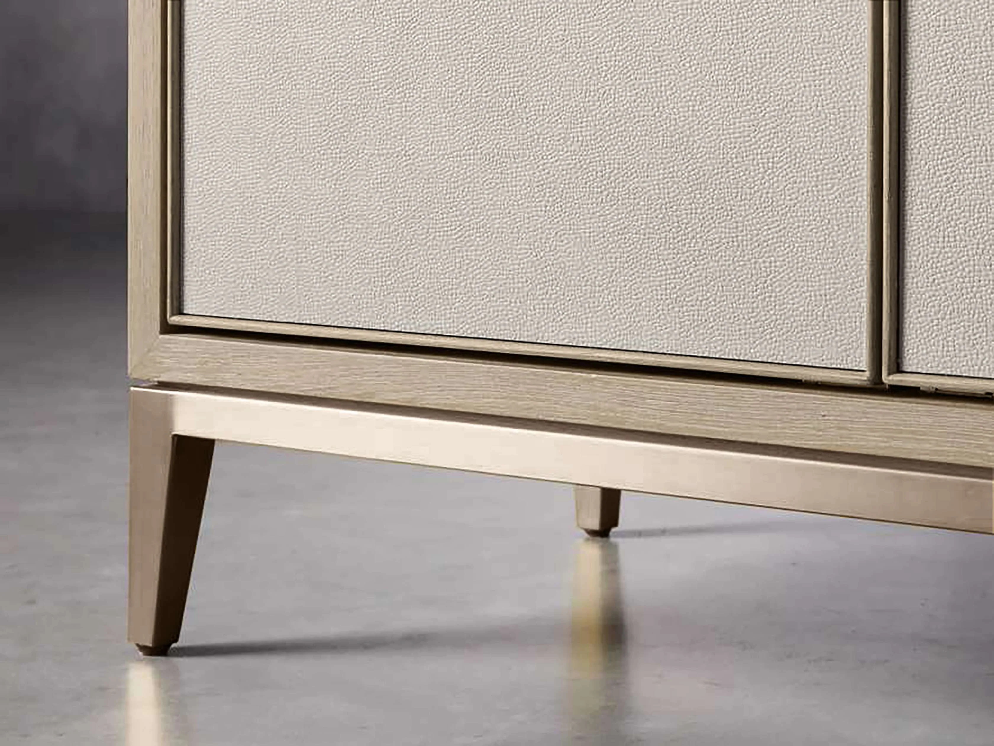 Almacenamiento minimalista moderno