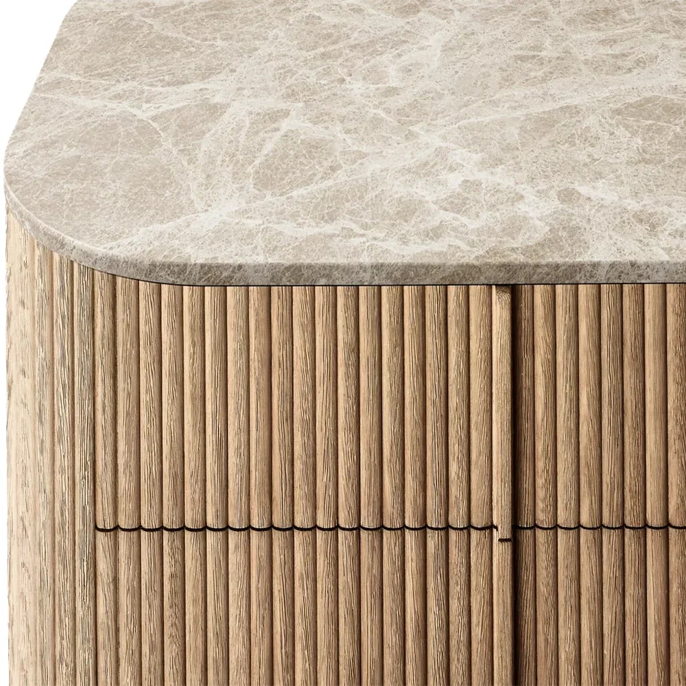 Aparador de color de roble ligero