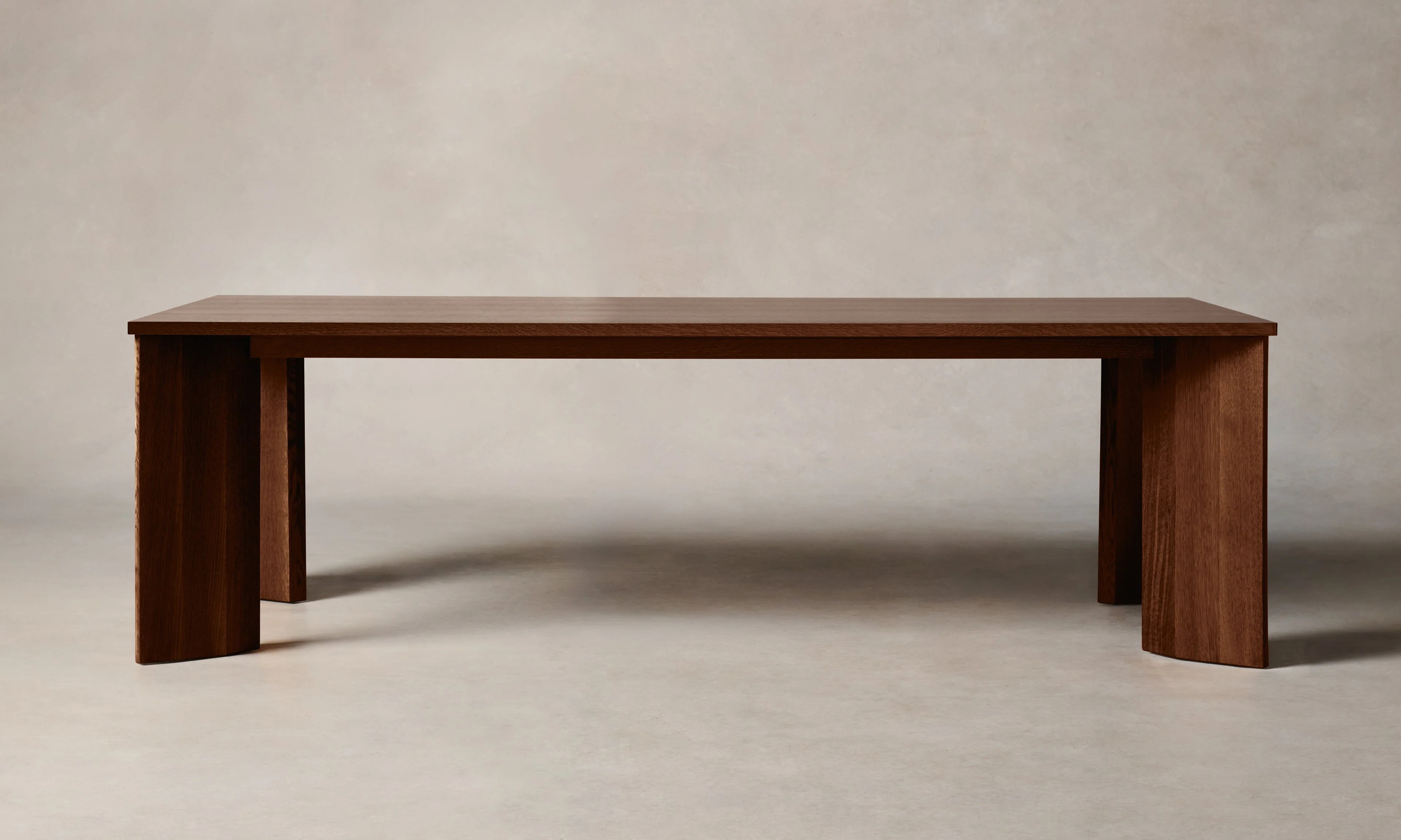 Mesa de comedor rectangular de Oak Finnley