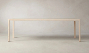 Mesa de comedor de cenizas rectas y forradas