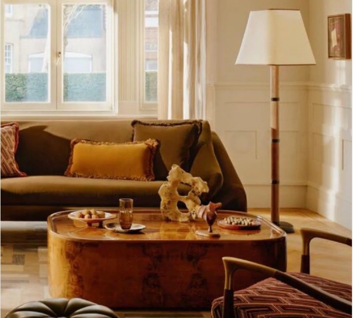 Mesa de café redonda de madera maciza de estilo rural