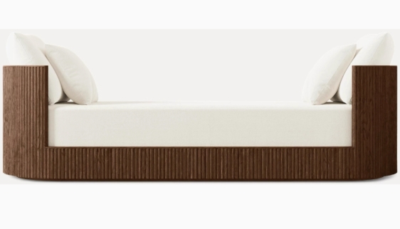 Tablero de sala de estar francés al final de la cama