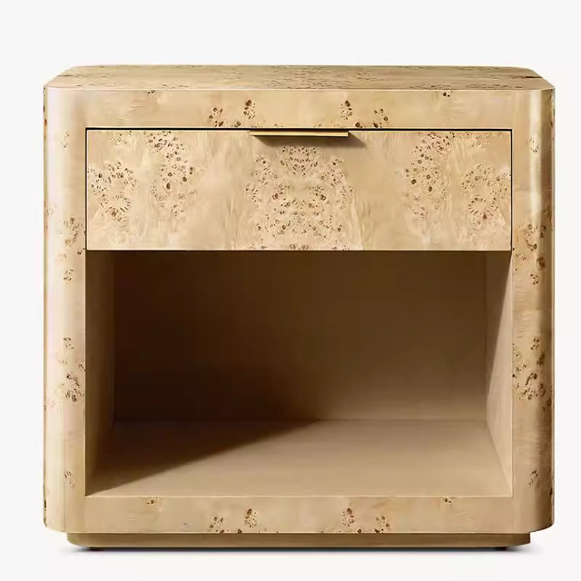 Mesa de noche de corteza de árbol rural americano